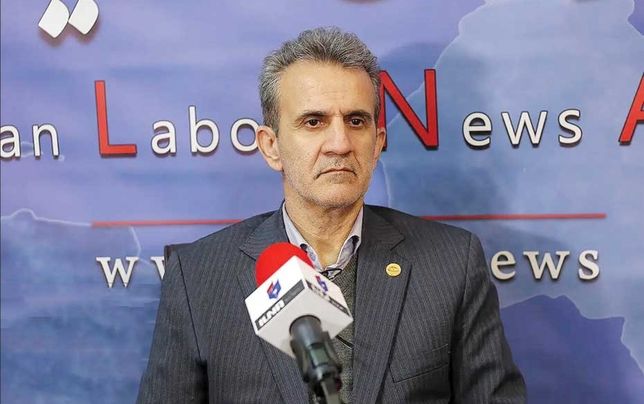 
فاصله بین مستمری‌ها با خط فقر، بسیار معنادار است