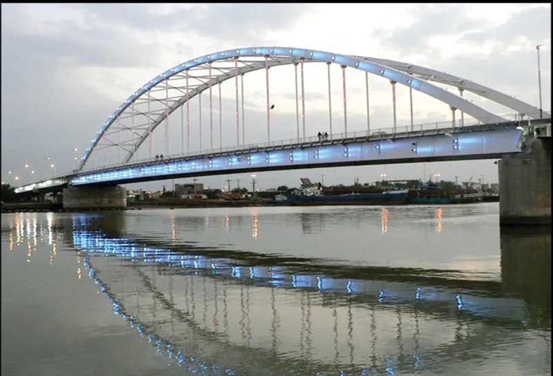 
بزرگترین شهر- موزه ایران 
نه گردشگر دارد نه امکانات گردشگری!