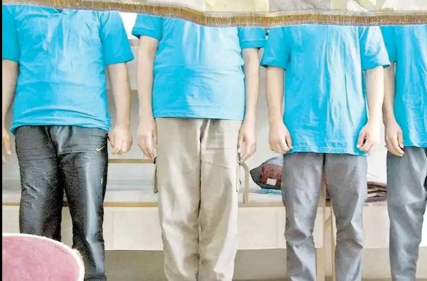 

در میان بازداشت‌شدگان 

تعدادی دانش‌آموز وجود دارد