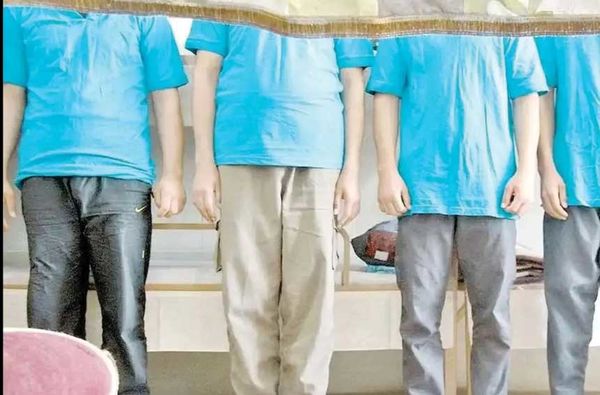 

در میان بازداشت‌شدگان 

تعدادی دانش‌آموز وجود دارد