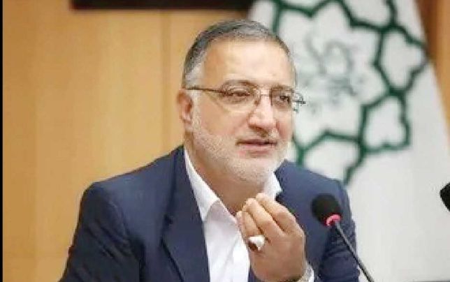 
 ماندن زاکانی در شهرداری حتما به ضرر شهر است