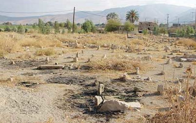 

جویندگان گنج تاریخی «بیدزرد» را 

زیر و رو کرده‌اند