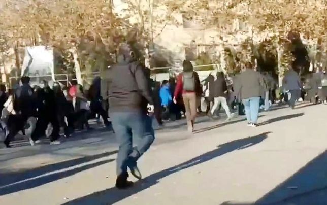 
نسل جوان آینده‌ای ندارد