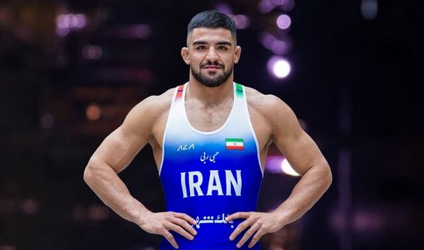 صعود مبین عظیمی به فینال کشتی آزاد زیر ۲۳ سال جهان