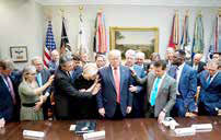 خدا حامی ما است!