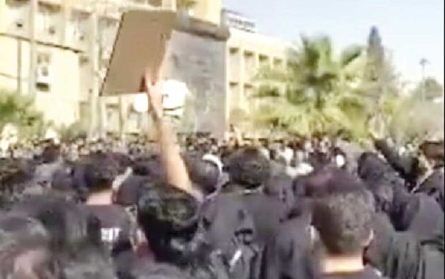 
اعتراضات دانشجویی در نخستین روز بازگشایی دانشگاه‌ها