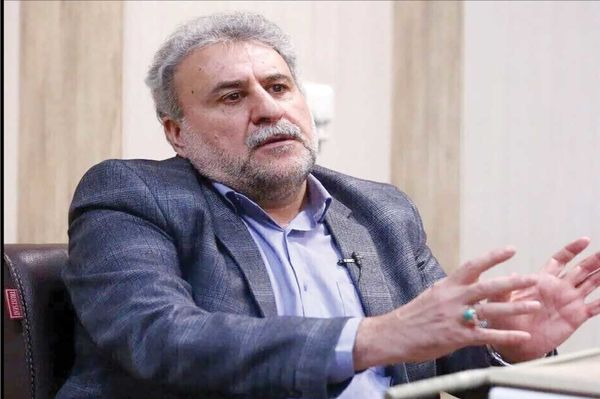 
لاریجانی باید کشور را از این قالب تنگ محاصره استراتژیک خارج کند