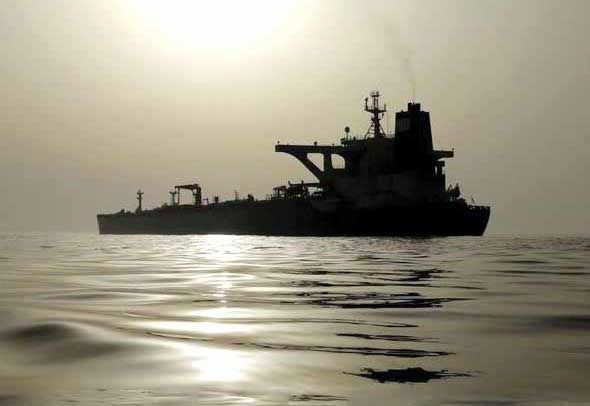 نفت سرگردان روی آب، به منزله فروش و صادرات نیست