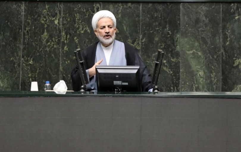 

آقای باهنر به خون شهدا و ملت عزیز ایران خیانت کرد