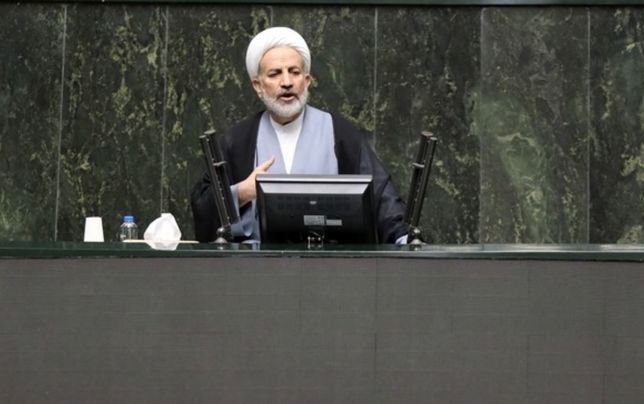 

آقای باهنر به خون شهدا و ملت عزیز ایران خیانت کرد