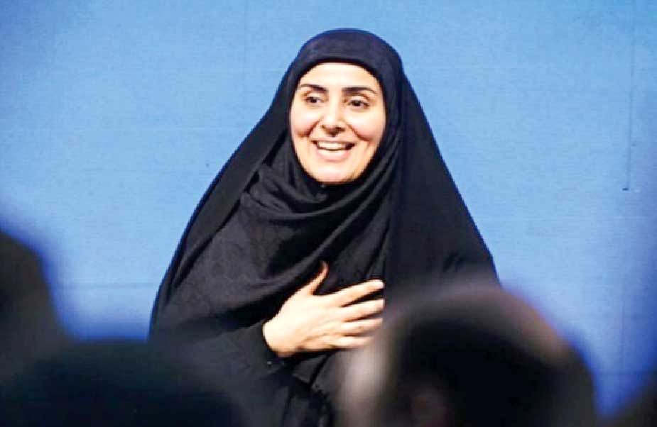 
حاشیه‌های خانم وزیر