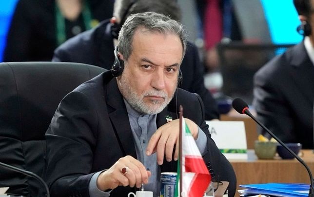 تهدید به بستن تنگه هرمز درخواست برخی افراد عادی است که هیچ مسئولیتی ندارند