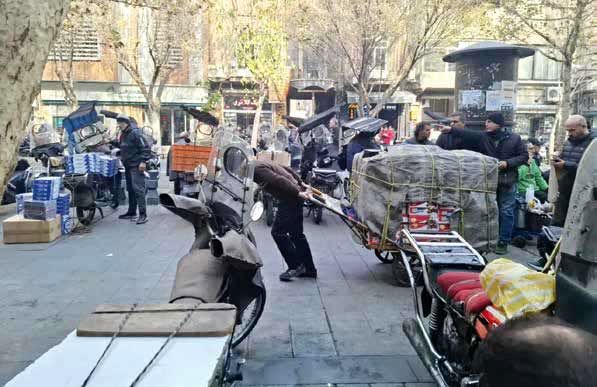 نمایش عریان استثمار نیروی کار در بازار تهران
