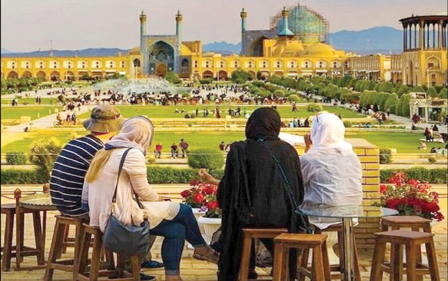 سفر رفتن برای یک‌ چهارم خانوارها رویا شده است