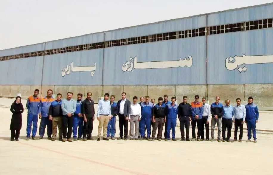 
حقوق‌مان به نسبت کارمان پایین است