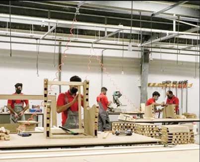 یک ماه از معوقات مزدی 

کارگران کیش چوب پرداخت شد