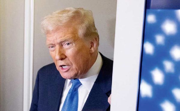 اجرای فرمان ترامپ برای ممنوعیت
سفر شهروندان 12 کشور دیگر به آمریکا