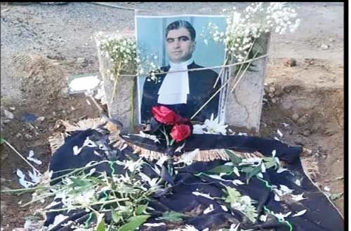 

 علت درگذشت خسرو علیکردی 

سکته قلبی بود