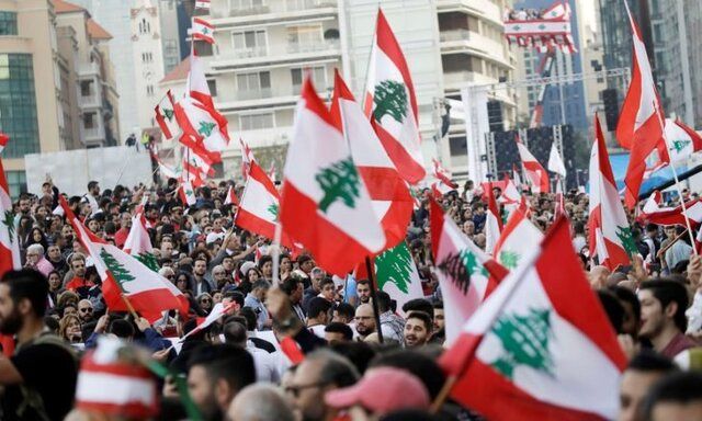 تداوم اعتراضات در لبنان علیه شرایط نابسامان معیشتی 