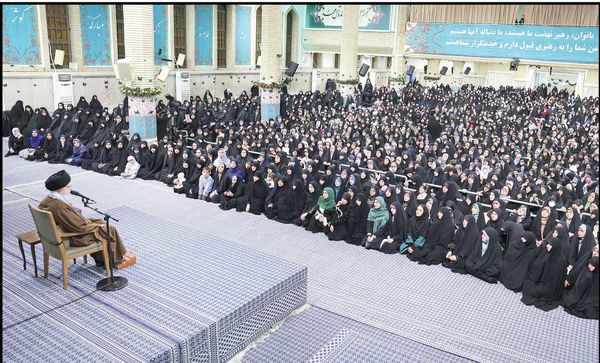 
«عدالت در رفتار اجتماعی و خانوادگی»، اولین حق زنان است