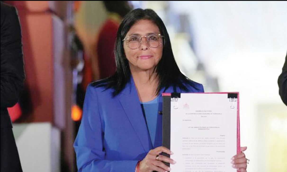 رئیس‌جمهور موقت ونزوئلا قانون عفو عمومی را امضا کرد