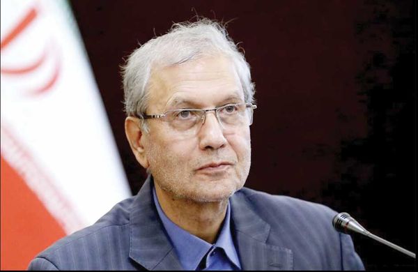 
دهک‌های پایین با یک بیماری به قعر وضعیت اقتصادی سقوط می‌کنند