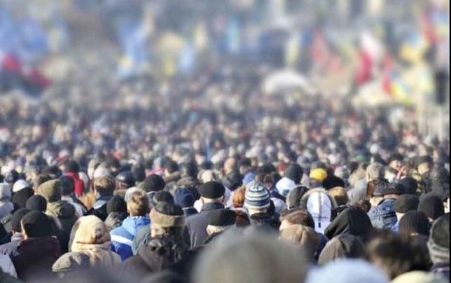 
رفاه ایرانیان قربانی بحران حکمرانی شده است