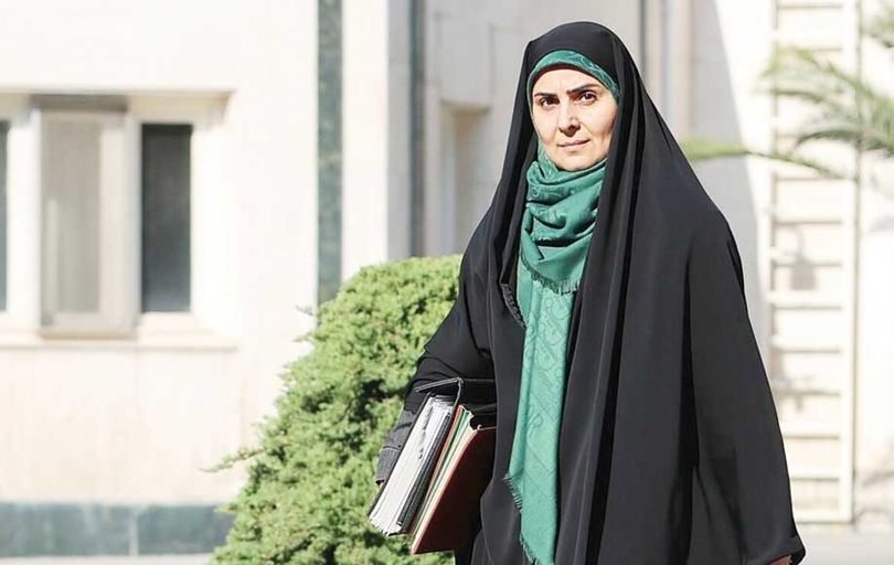 
سطح خانم صادق حتی در حد معاون وزیر هم نیست