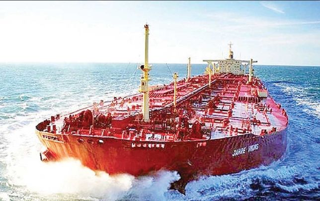 
دولت فقط یک سوم پول صادرات نفت را وصول می‌کند