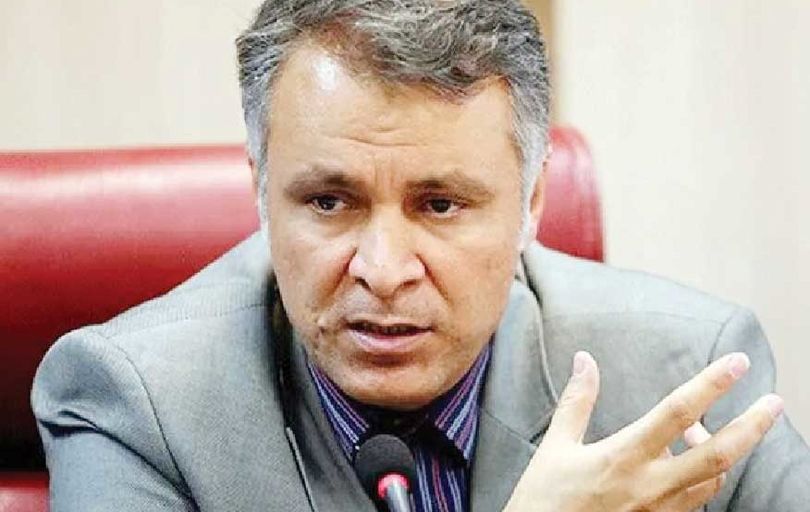 اصلاً پولی باقی مانده که صرف این نادانی‌ها کنید؟