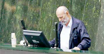 حقوق کارگران و بازنشستگان کفاف هزینه سفره آنها را نمی‌دهد