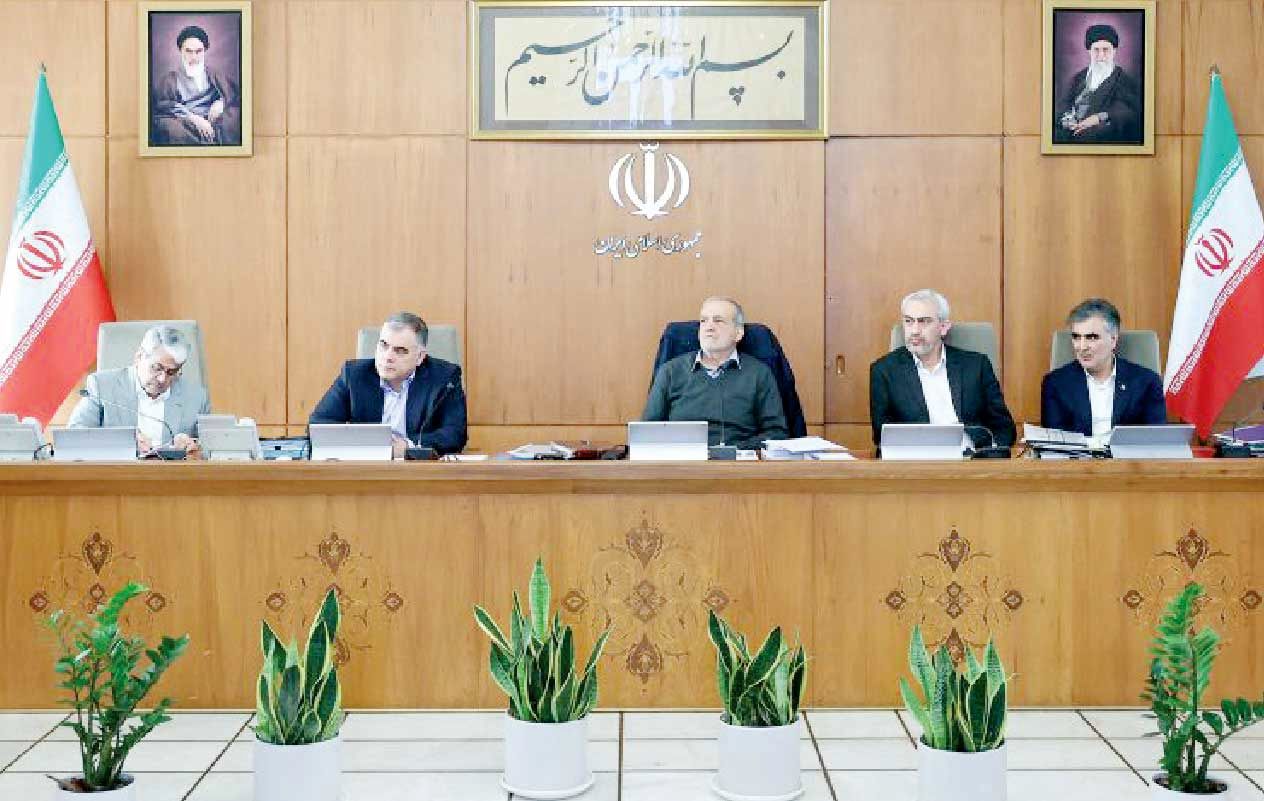 
تاکید پزشکیان بر تسریع در اجرای قرارداد توسعه میدان نفتی آزادگان