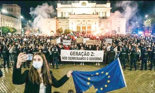 سقوط دولت صوفیه در آستانه یورویی شدن