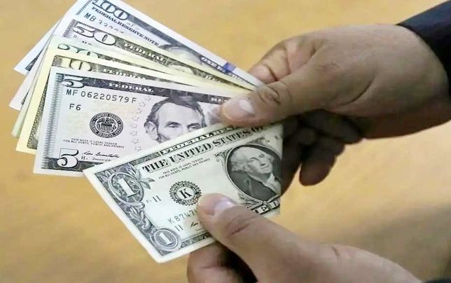 
شوک بنزین به سفته‌بازی دلار دامن می‌زند