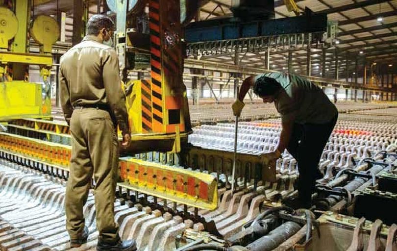 لزوم حذف زالوهای اقتصادی به‌جای تعدیل نیروی کار