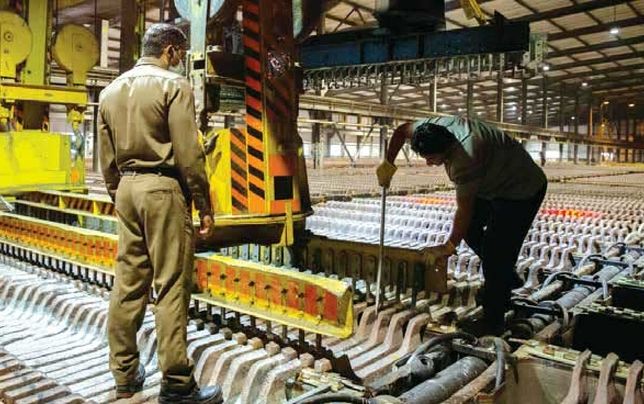 لزوم حذف زالوهای اقتصادی به‌جای تعدیل نیروی کار