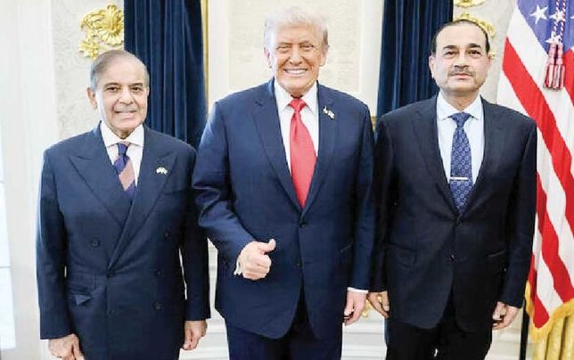 

 پاکستان با بندر پسنی 

به دنبال نزدیکی به آمریکا است