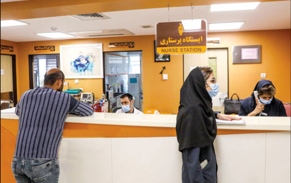 از شیفت اجباری و حقوق کم، تا مهاجرت پرستاران
