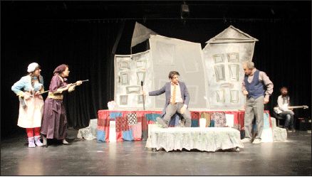 گاهی باید به طرز ابلهانهای مرد!