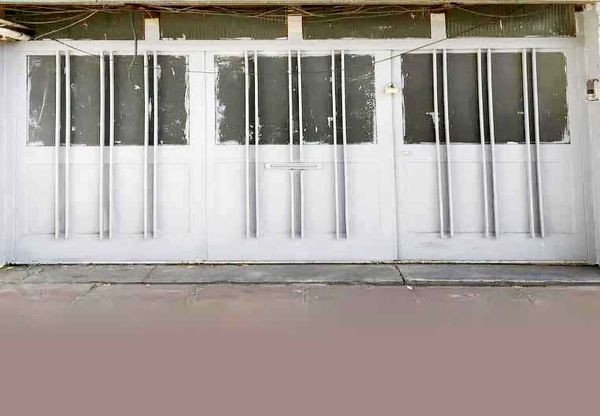 وزارت کشور به سیاسیبازی و تبعیض در توزیع اموال شهری ورود کند