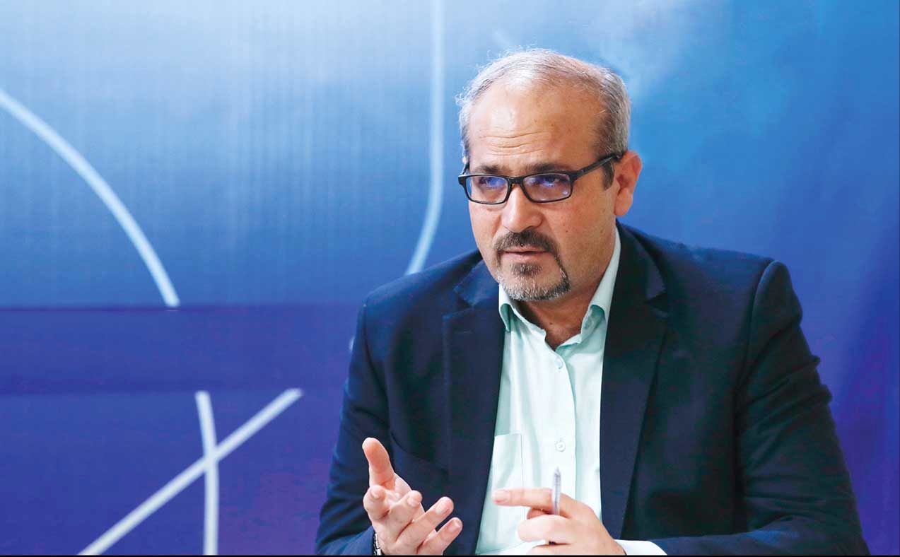 
وضعیت معیشتی کارگران و بازنشستگان خوب نیست