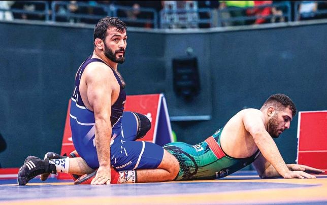 حسن یزدانی دوباره دوبنده را به تن کرد؛
طوفان در لیگ