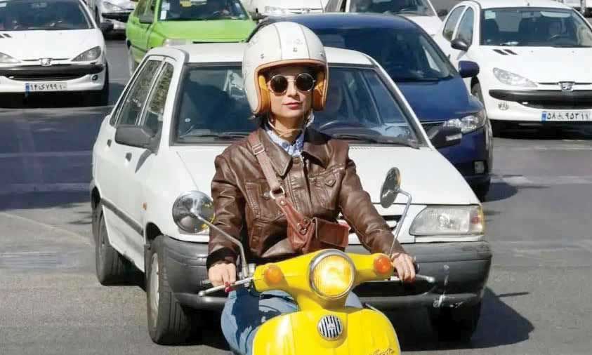 از پیامکِ نمایشی دولت در میانه‌ سوگ عمومی تا...!