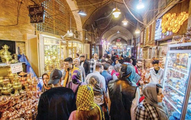 دولت با کسبه صحبت کند؛ نباید در فضای بسته تصمیم‌گیری کرد