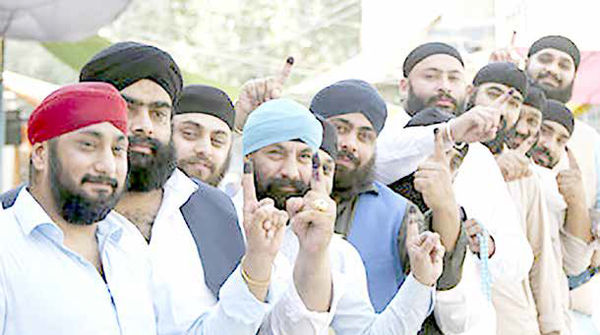 مشارکت حداقلی مردم، فرآیند مخدوش اخذ رأی