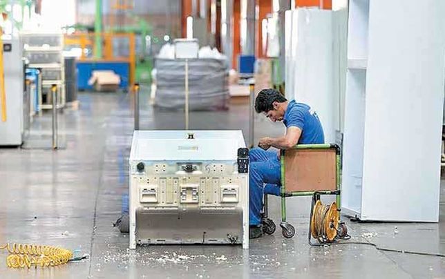 به بدترین مرض اقتصادی، یعنی رکود تورمی مبتلا شده‌ایم