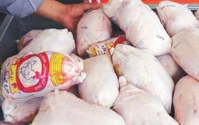 
مرغ ارزان شد، اما مشتری‌ها هنوز به بازار برنگشته‌اند