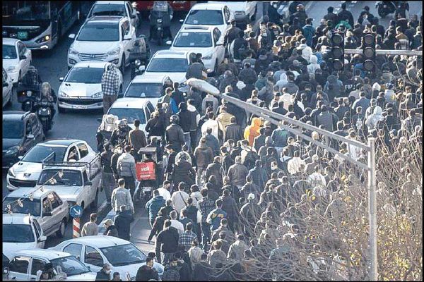 
برخورد امنیتی به تعمیق شکاف اجتماعی می‌انجامد