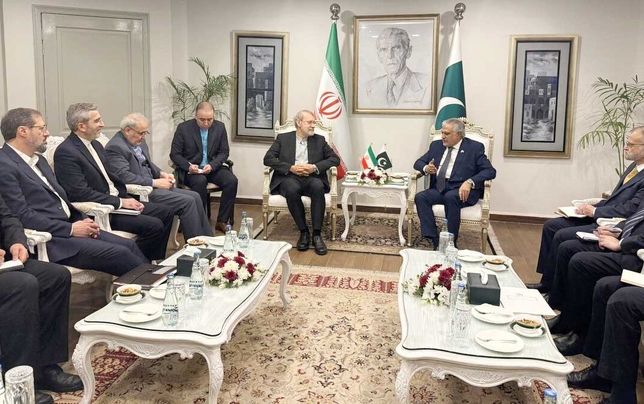 
همکاری‌های ایران و پاکستان به صلح منطقه کمک می کند