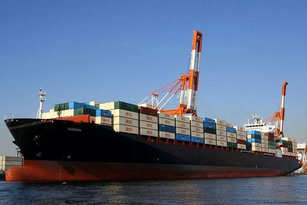 آمادگی آمریکاییها برای ممانعت از حرکت کشتیهای تجاری ایران